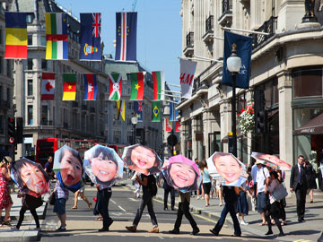 MERRY LONDON in UK