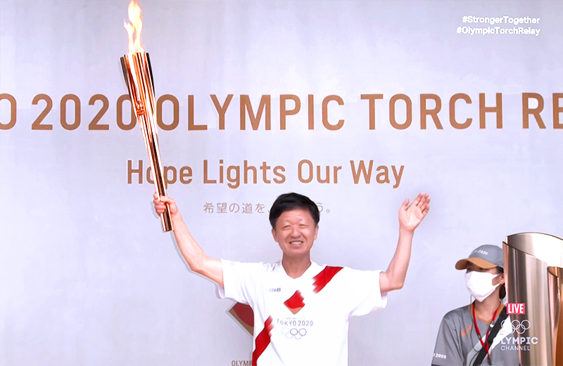 笑顔の聖火で、希望の道をつなごう／Hope Lights Our Way | MERRY PROJECT